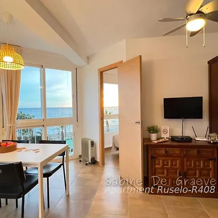 Apartment Nest By The Sea Wake Up With Ocean Views In Every Ruselo R408